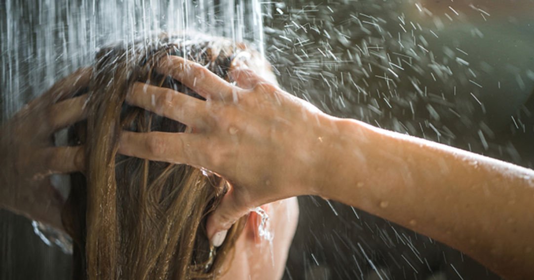 Ayurvedic Hair Wash Routine for Strong and Shiny Hair